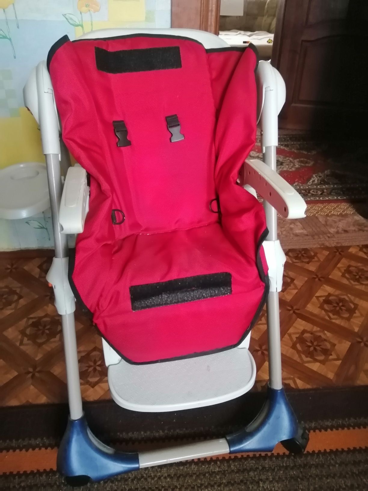 Дитяче кресло для годування Chicco