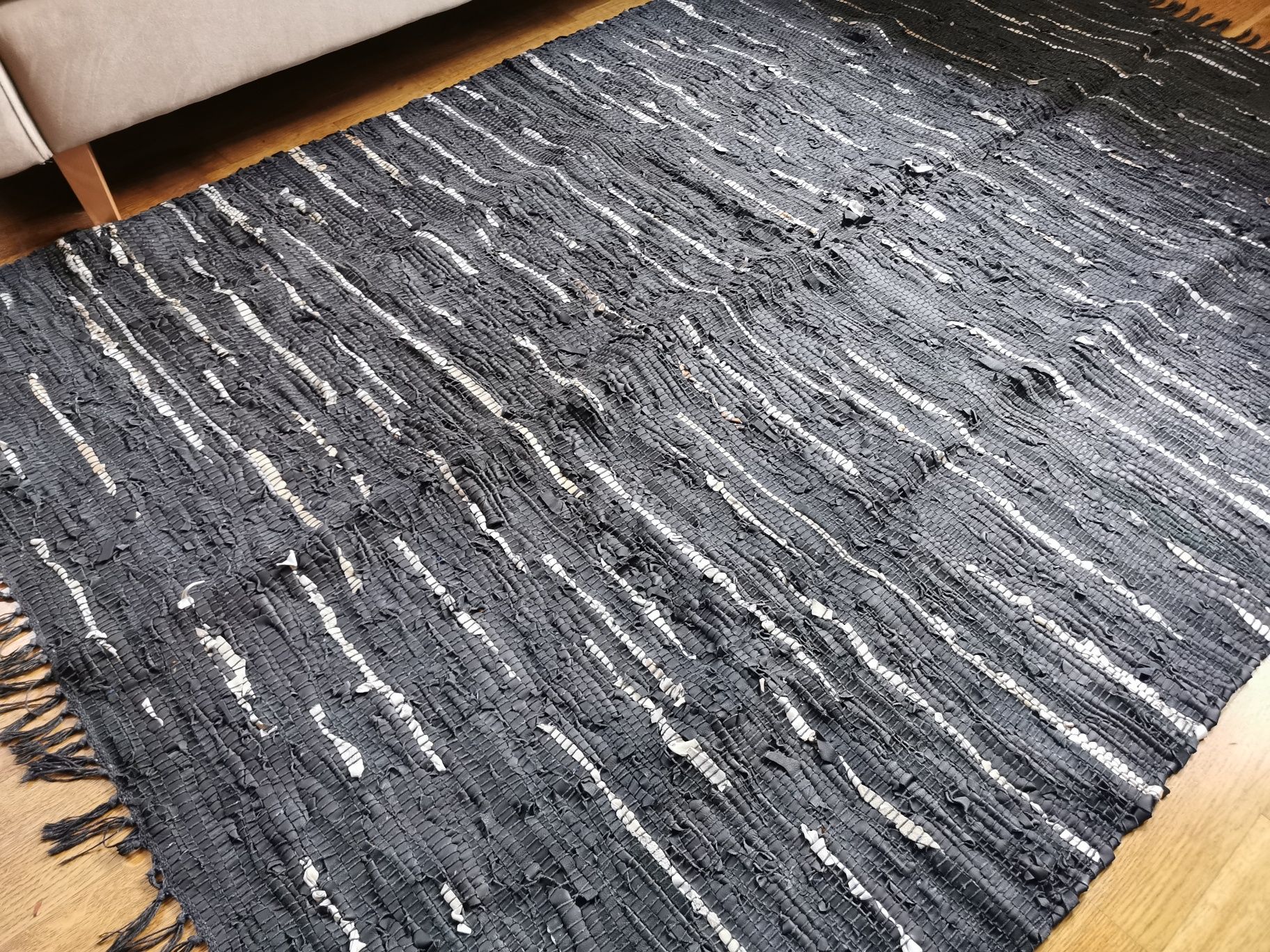 Nordal Design skórzany dywan z czarnej skóry 223 x 143 cm