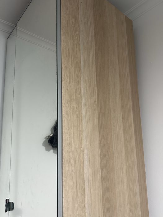 Roupeiro ikea com espelho