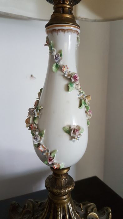 Candeeiro de apoio em porcelana