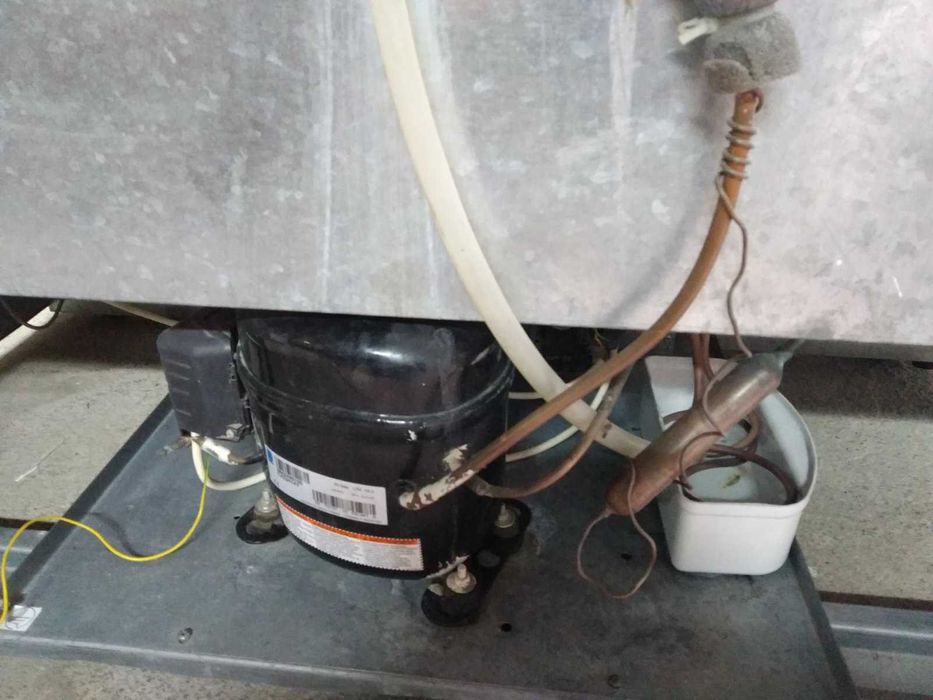 Холодильник Інтер 800