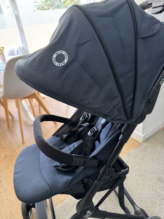 Carrinho de passeio maxi cosi lara