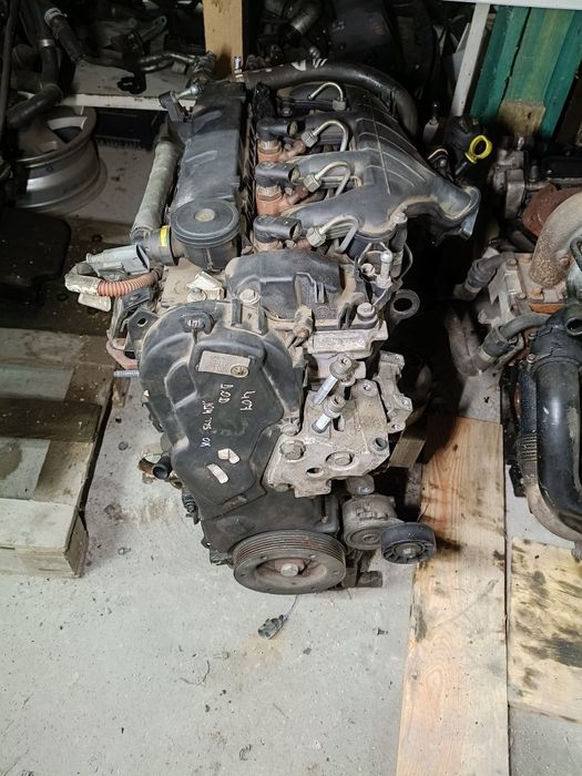 Peugeot 407 Silnik 2.0 HDI rhr 10DYTJ 136 koni Peugeot 407 Citroen C5