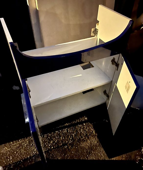 Умивальник з тумбою.Раковина з тумбочкою