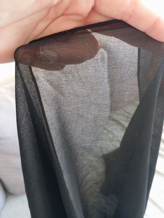 Elegancki szal z frędzlami