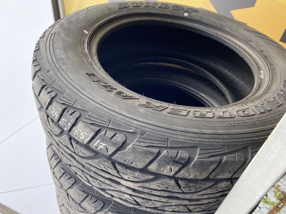 Dunlop 245 65 r17