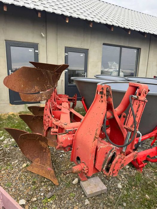 Оборотний плуг квернеленд