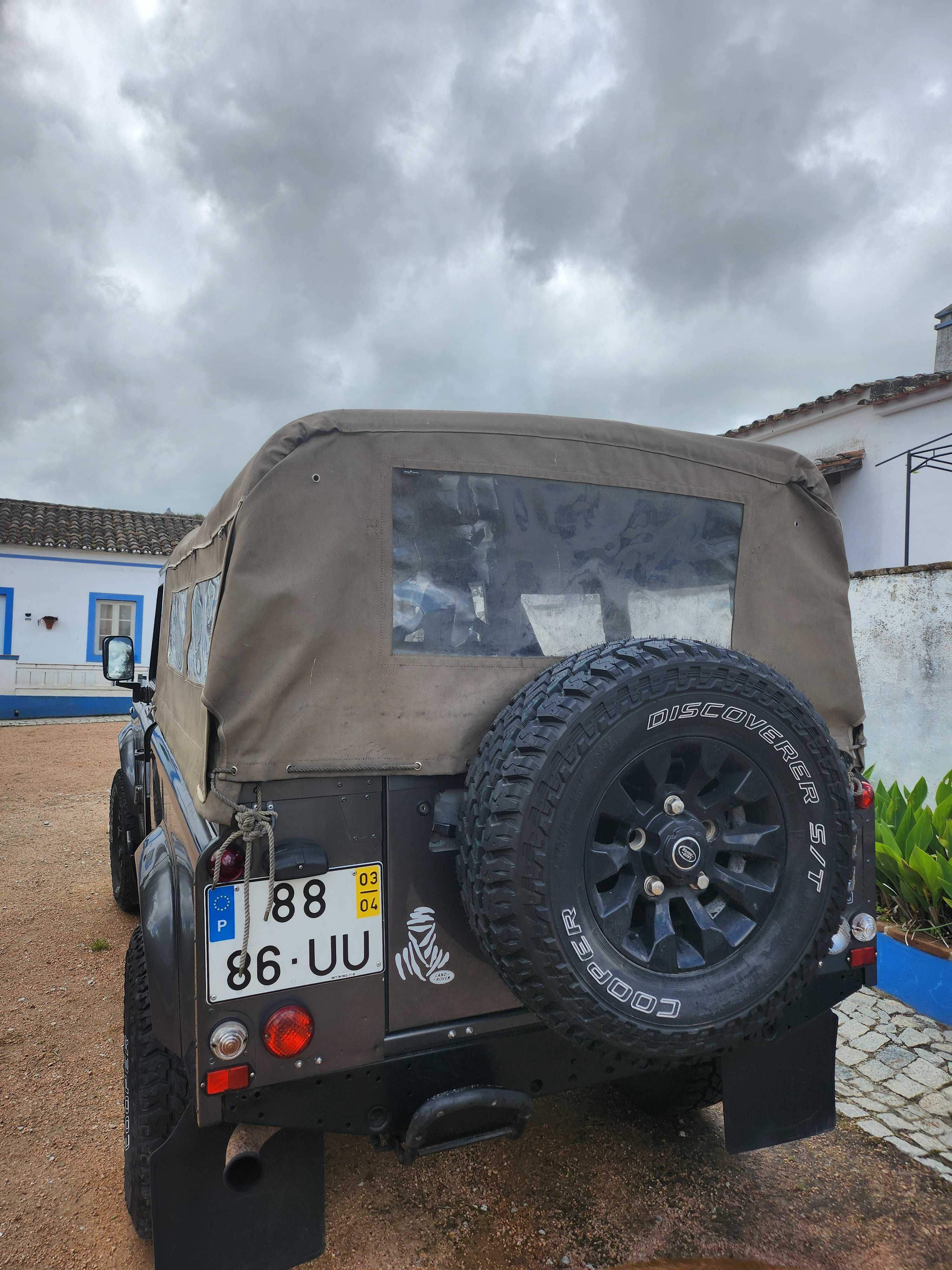 Land Rover Defender 110 Unico