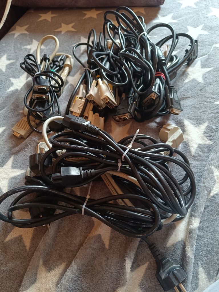 Кабель питания, сетевой кабель, vga, dvi, displayport, dvi/hdmi, hdmi.