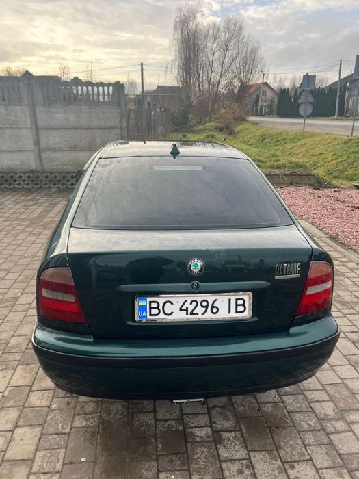 Авто Шкода Октавія Тур