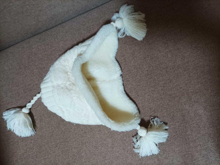 Шапка ушанка вязаная на меху.