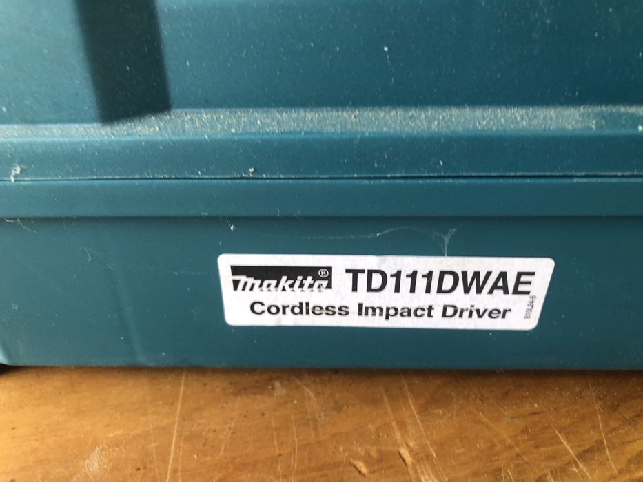 Шуруповерт makita td 111 dwae