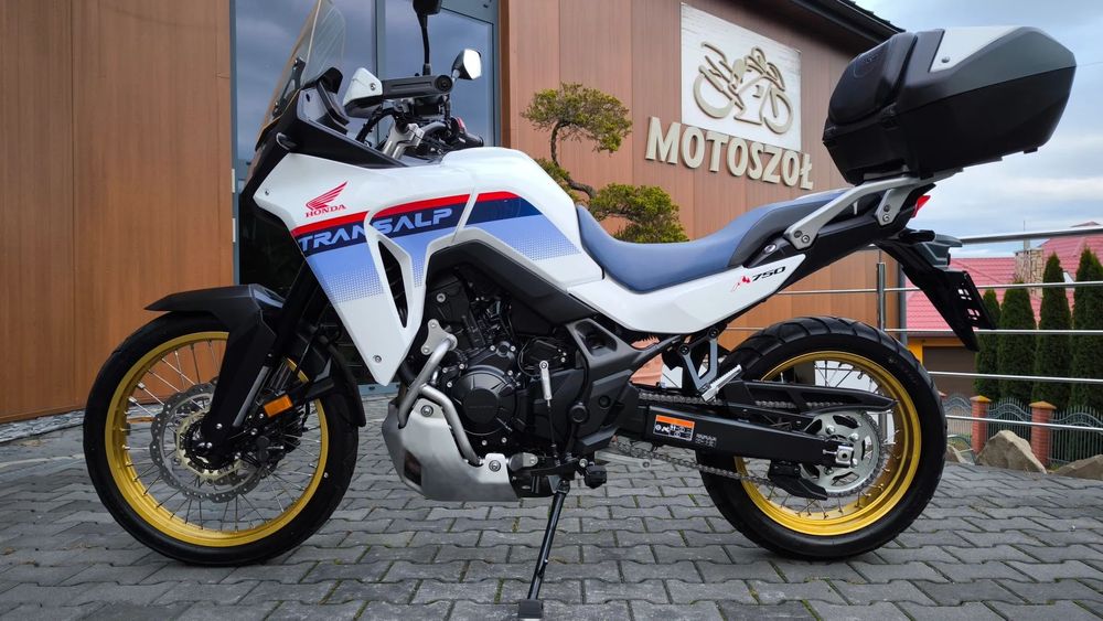 Honda Transalp 750 XL 750 HRC 2023 rok wyposażony kufer quickshifter XL750 TRANSALP