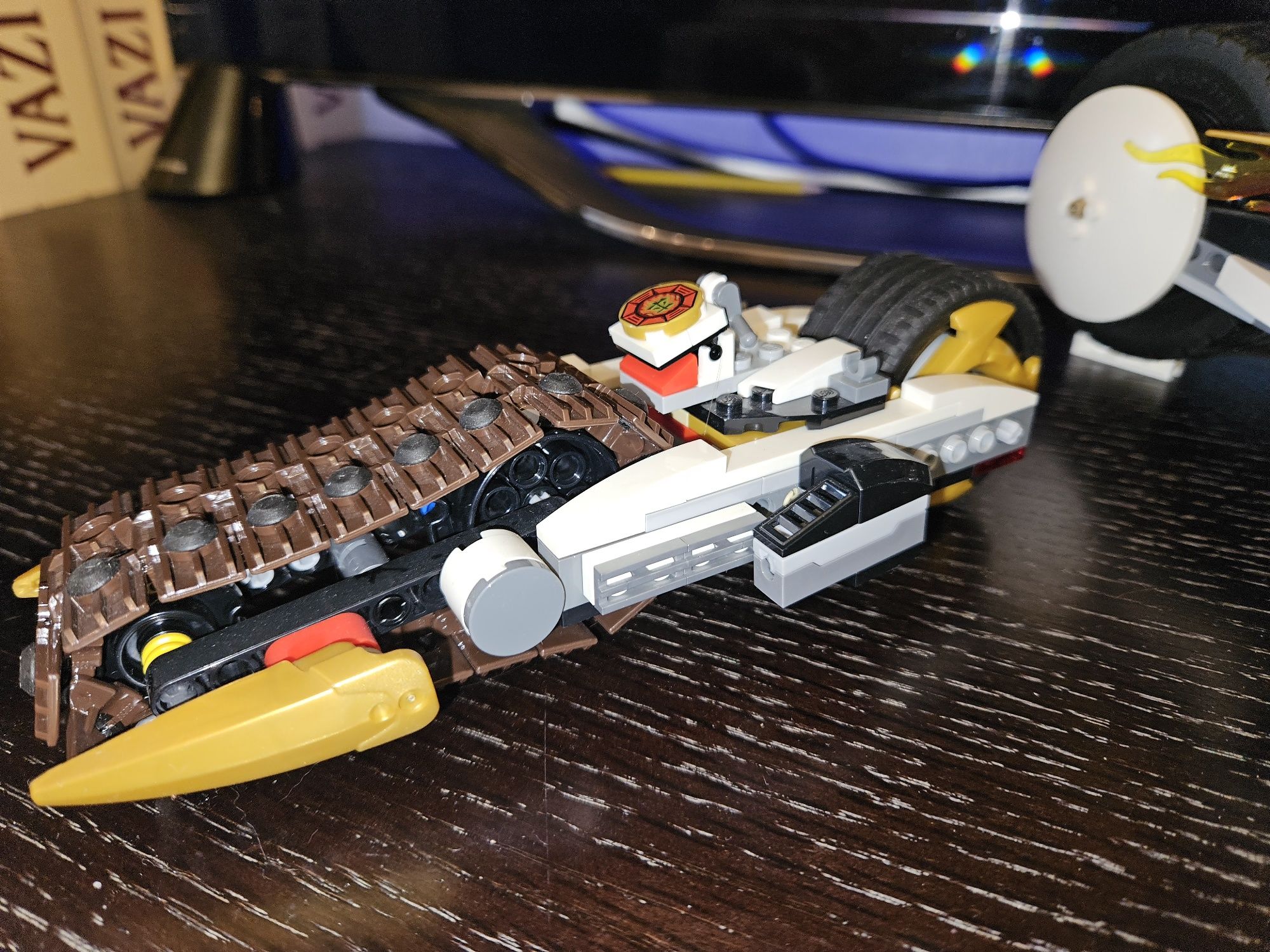 Конструктор LEGO NINJAGO Позашляховик з суперсистемой маскування 70595