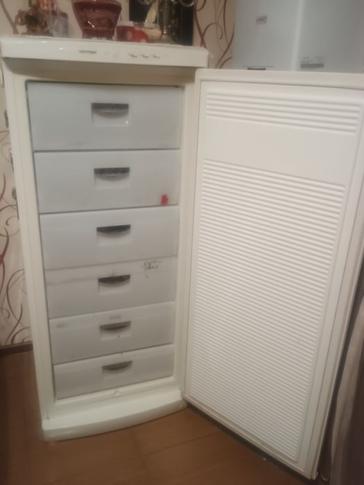 Продам морозильную камеру Gorenje