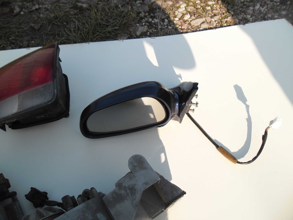 Lampy tylne komplet Mazda 626 sedan '96