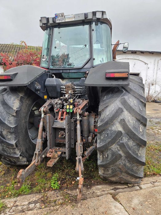 Sprzedam ciągnik z przyczepą.