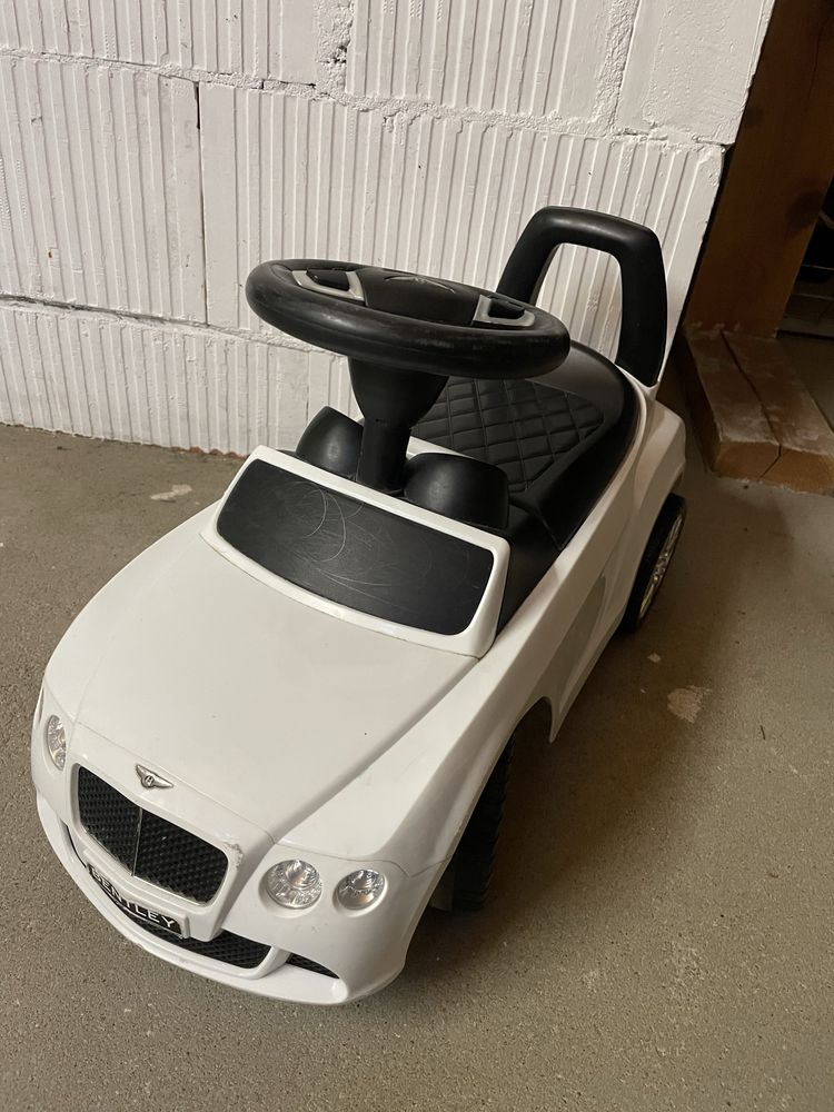 Samochodzik Bentley pchacz, jezdzik
