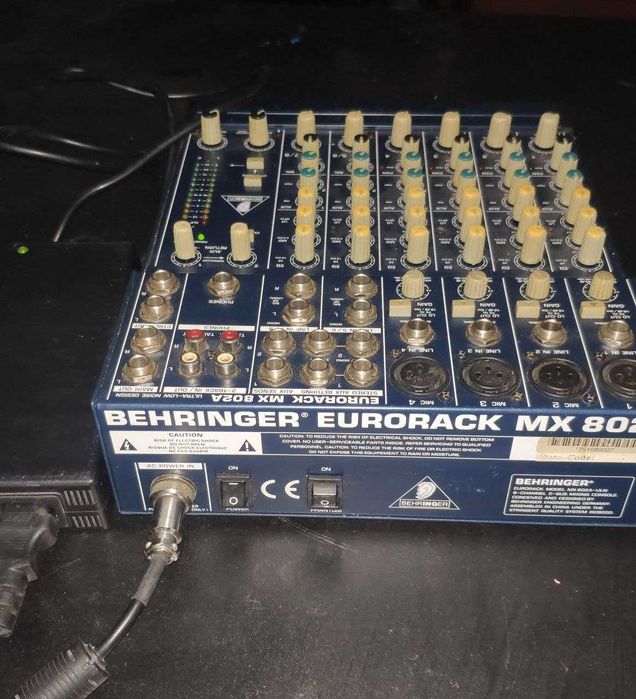Мікшерний пульт Behringer eurorack model MX 802A