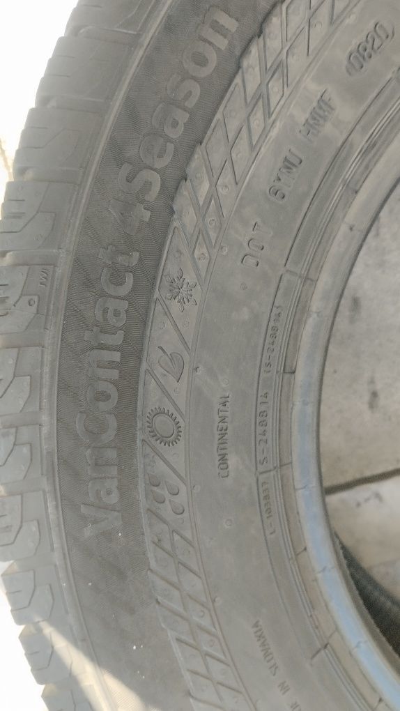 Продам шини 225/70R15C