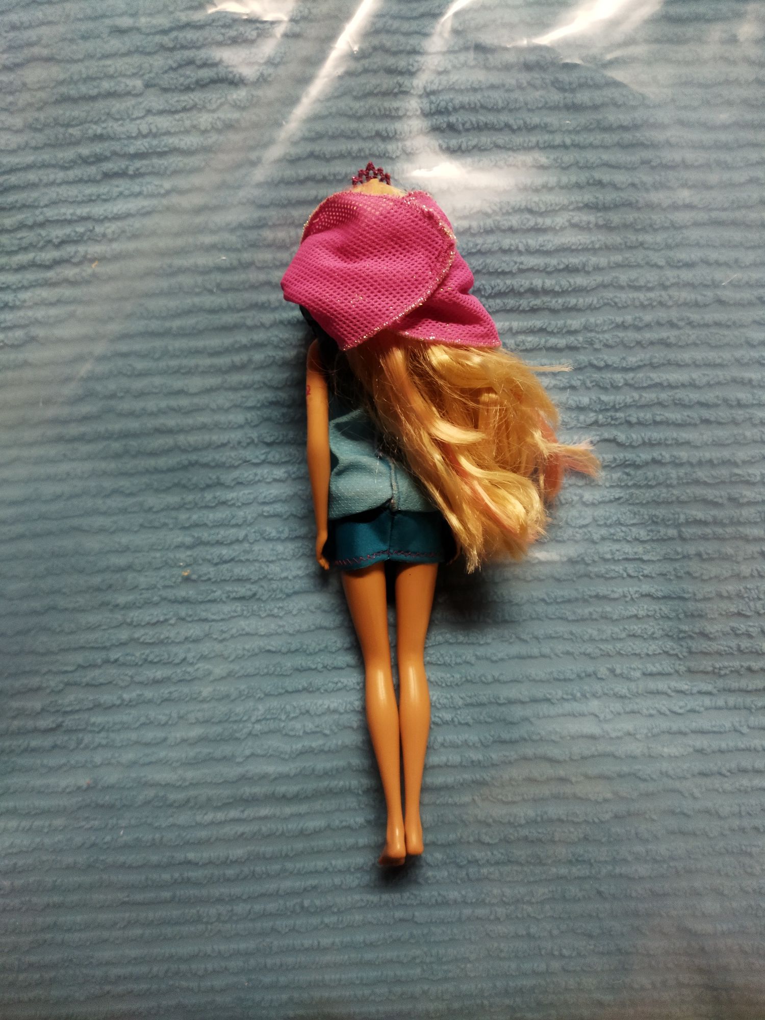 Barbie in a mermaid tale Merliah doll 2010 Mattel 2 em 1 hoodie