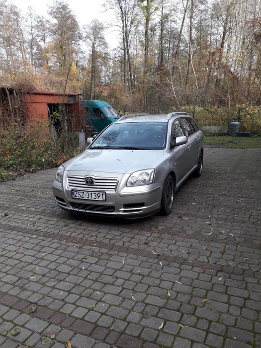 Toyota Avensis bezwypadkowy  1000km po zmianie rozrządu ostatnio wymia