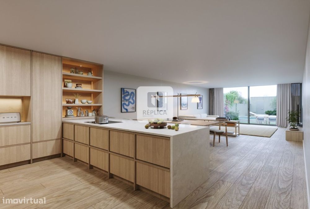 Moradia T4 Triplex com Terraço e Piscina em Matosinhos Sul