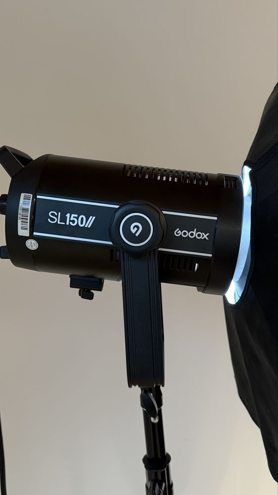 Студійне світло godox SL150+софт бокс 120см micropro+ стійка
