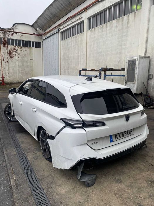 Salvado Peugeot 308 SW III 1.5HDi 131hp | 2023 | 94.725 Km