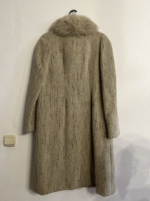 elegancki płaszcz wełniany