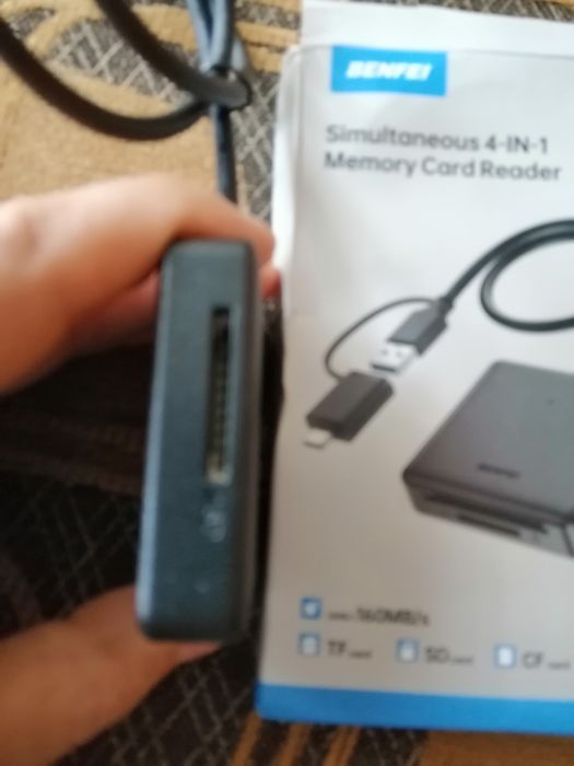 Czytnik kart pamięci, adapter czytnika kart BENFEI 4w1 USB 3.0 i USB-C