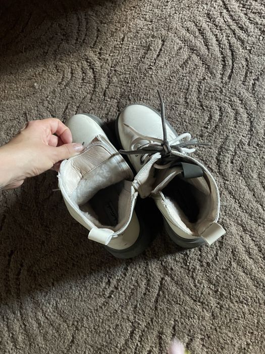 Buty zimowe 38 trapery biale