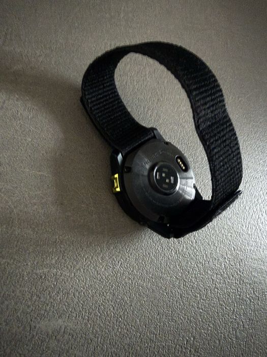 Годинник Garmin Enduro 2