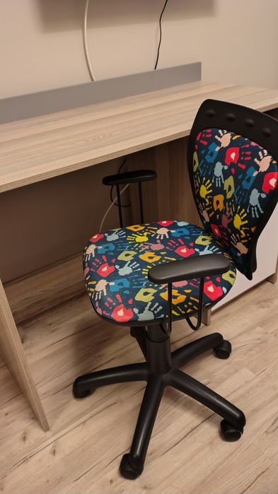 Biurko+ krzesło obrotowe