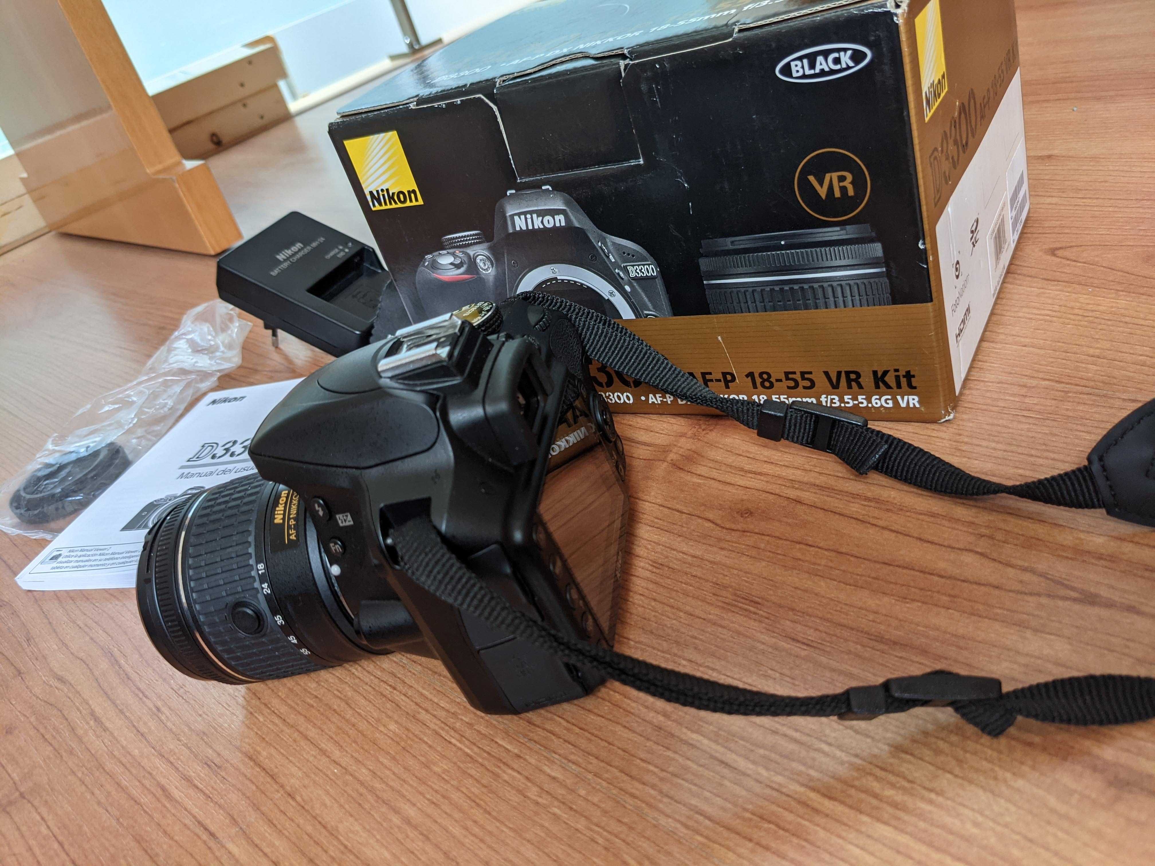 Nikon D3300 KIT AF-P 18-55 VR Kit + Bolsa (Como Novo)