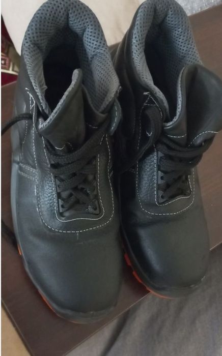 Взуття робоче , черевики