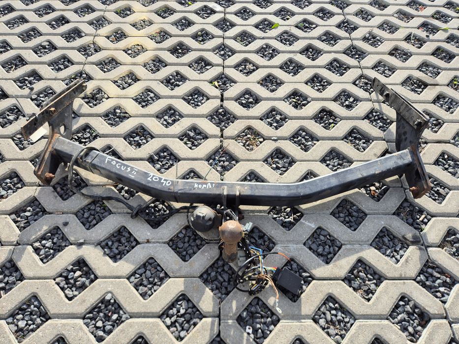 Hak holowniczy ford focus mk2 kombi moduł instalacja