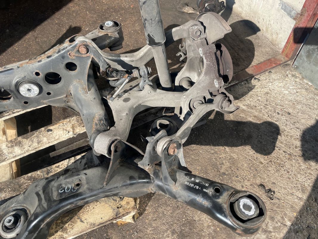 Audi A4 B8 Wózek Sanki Zawieszenie Tył Kompletne Quatrro 8rl