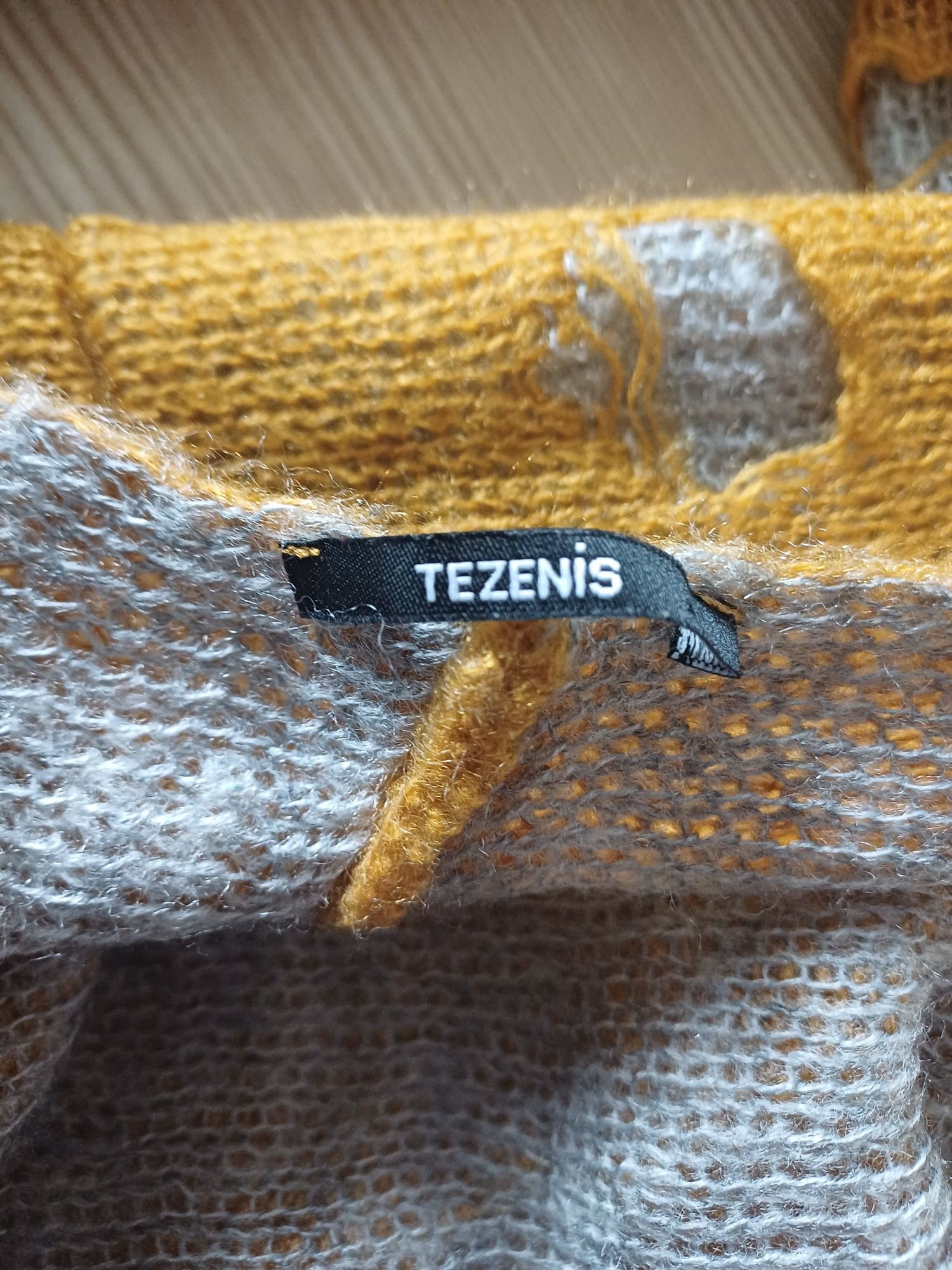 Komin marki Tezenis