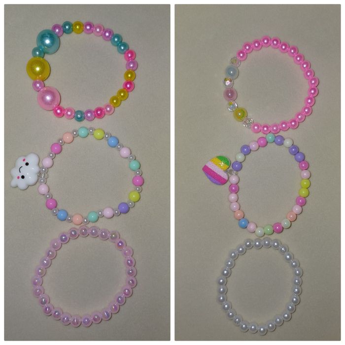 Conjunto de 3 pulseira de criança. Novas.