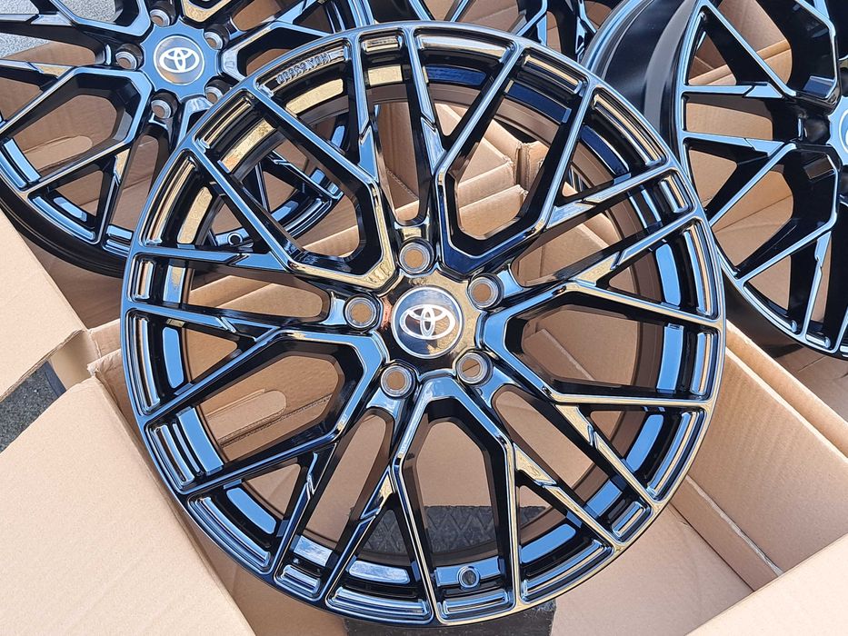 Alufelgi TOYOTA 18 5x114 Auris Corolla Avensis Yaris Cross RAV CA20 BL