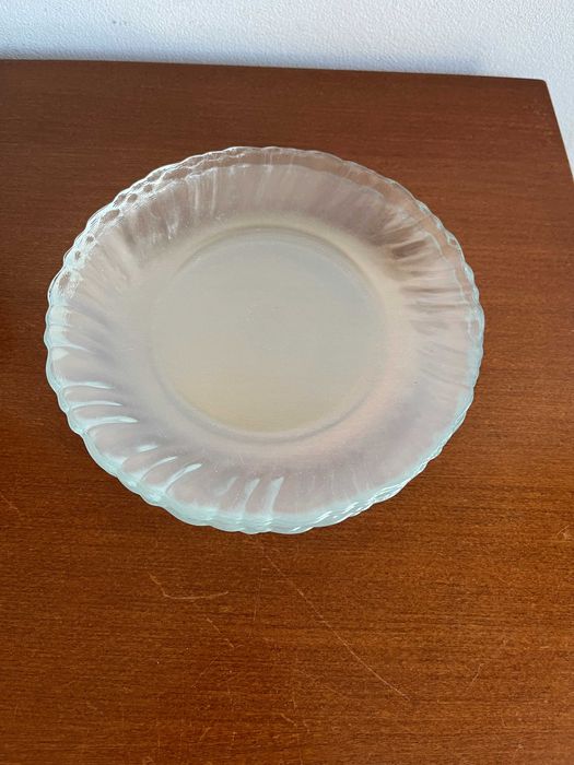 6 Pratos de Sobremesa Transparentes