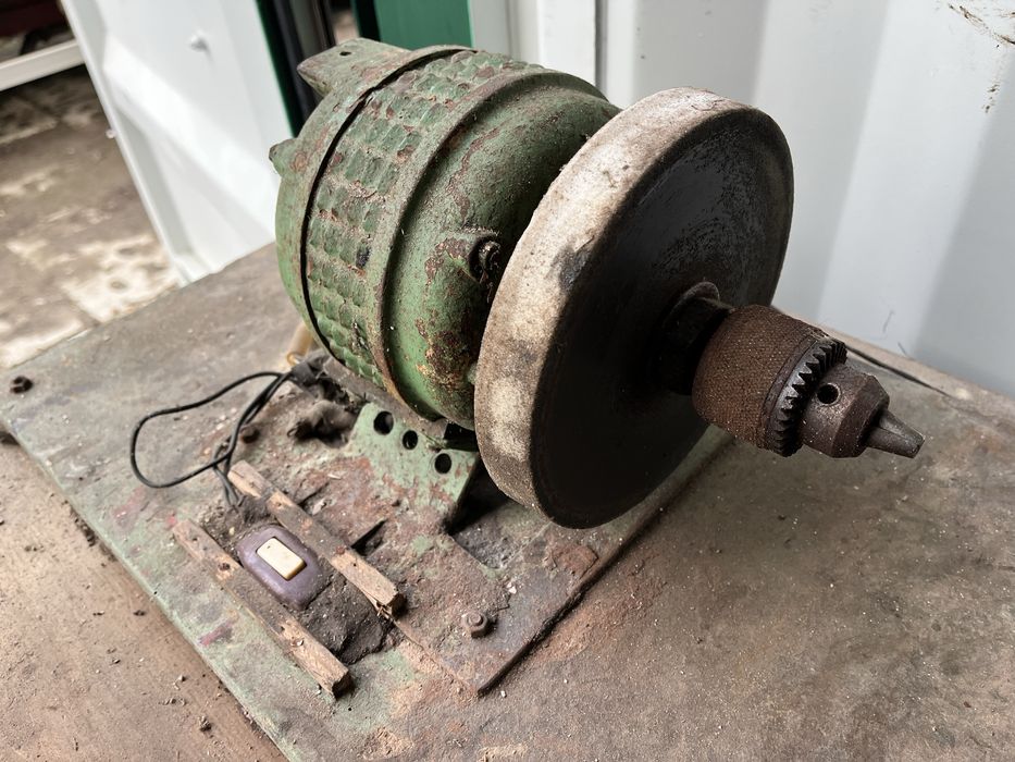 Stół warsztatowy imadło warsztat szlifierka