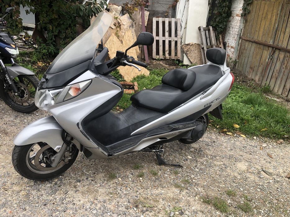 Suzuki skywave 250