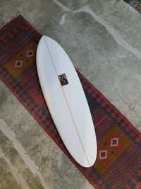 Mona Shapes Surfboard (Prancha de surf)