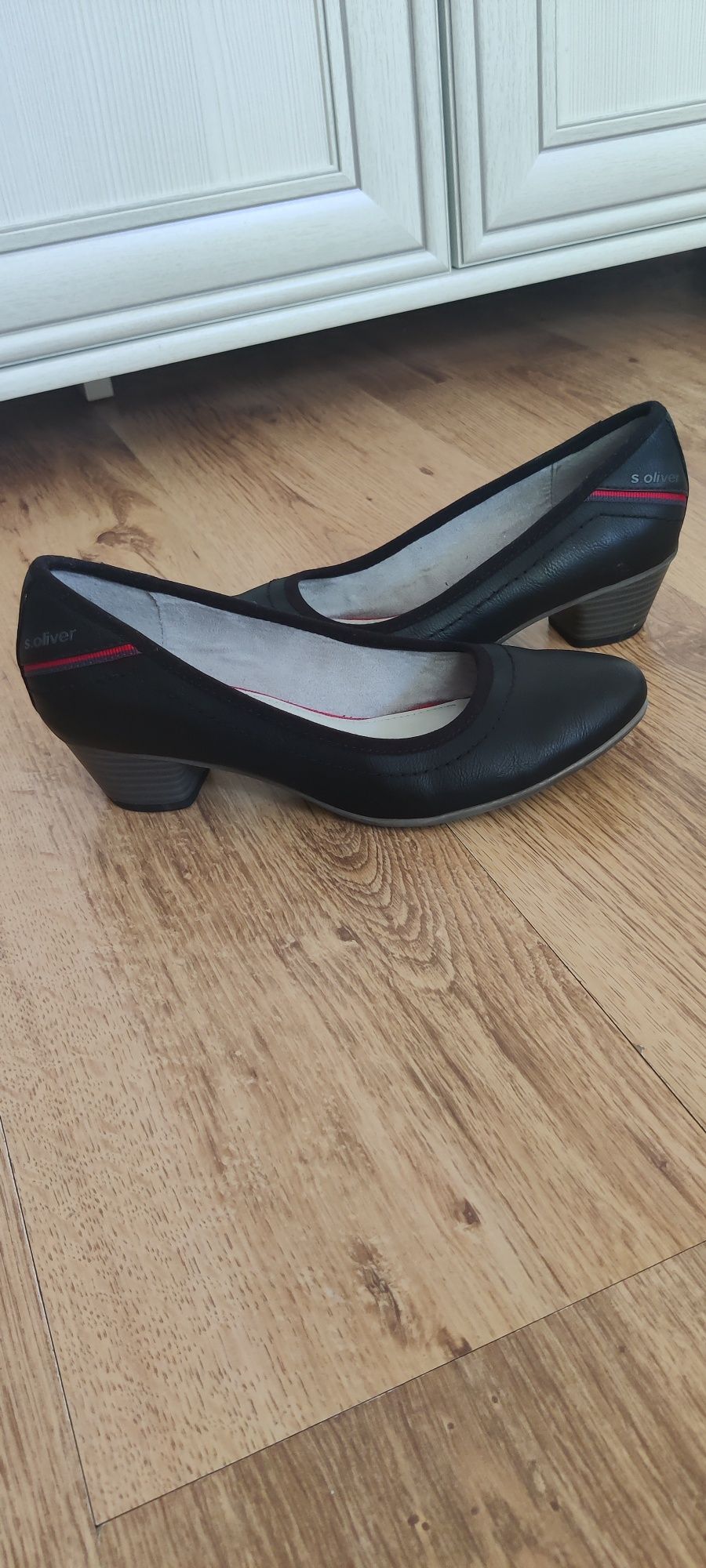 Buty czółenka damskie s.Oliver 39