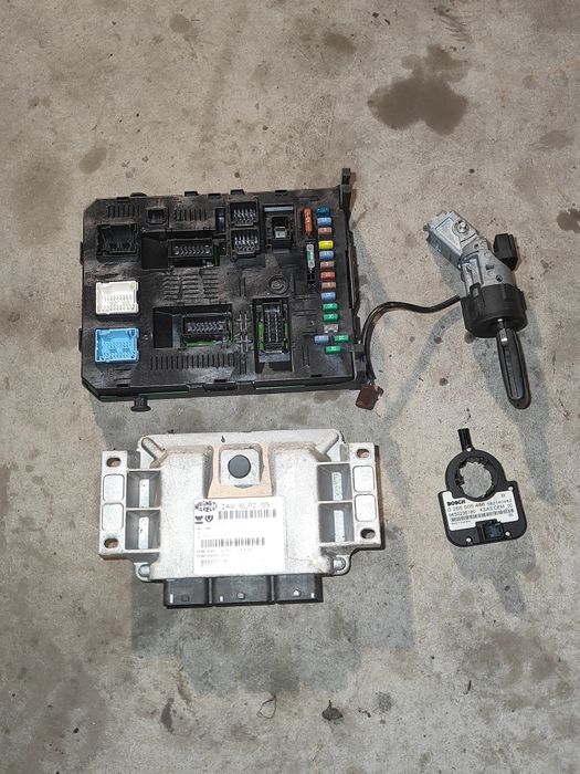 Citroen C4 1.4 16V komputer sterownik zestaw startowy IMMO i inne