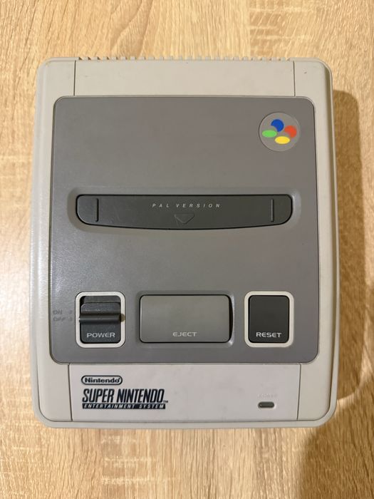 Super Nintendo консоль