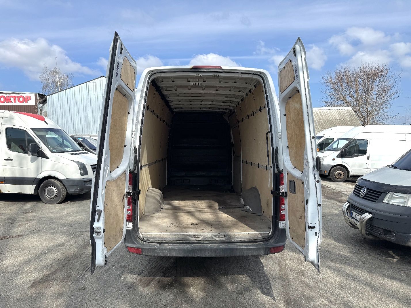 Оренда вантажного буса Mercedes Sprinter, Аренда буса Киев, Прокат