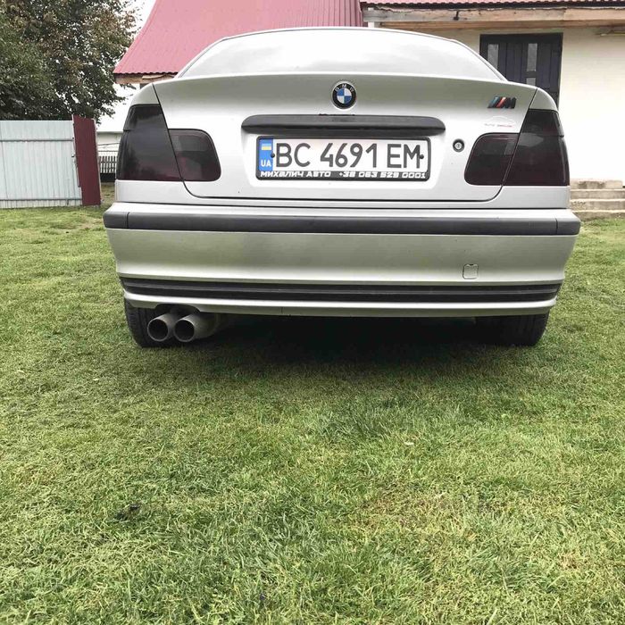 BMW E46 1999  рік 1.9 бензин